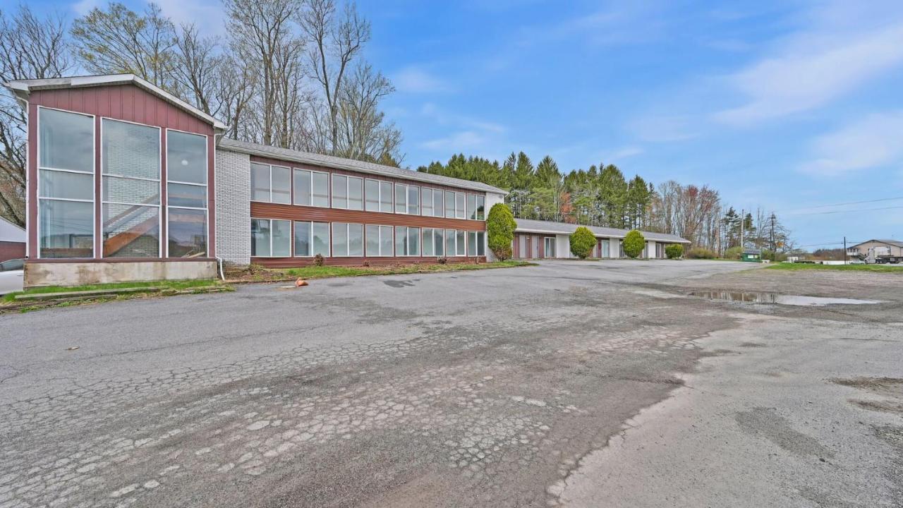 Maplehurst Motel Tunkhannock Ngoại thất bức ảnh