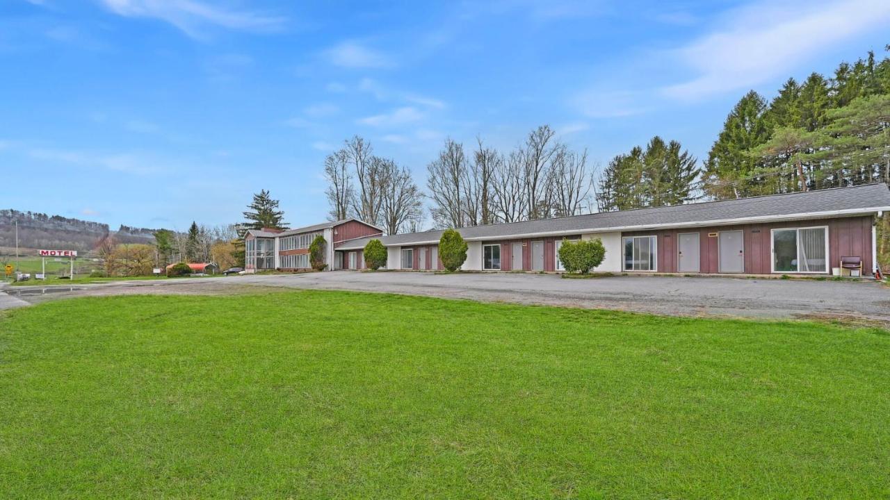 Maplehurst Motel Tunkhannock Ngoại thất bức ảnh