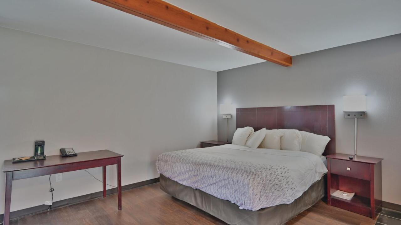 Maplehurst Motel Tunkhannock Ngoại thất bức ảnh