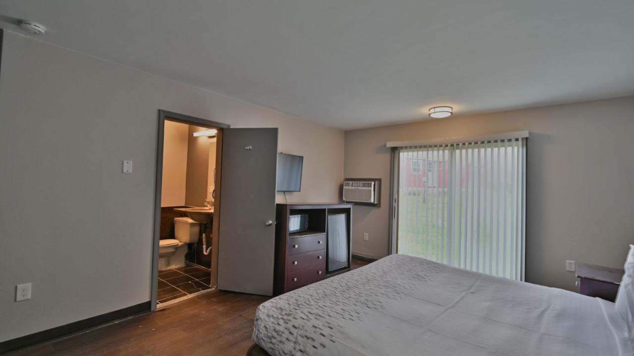Maplehurst Motel Tunkhannock Ngoại thất bức ảnh