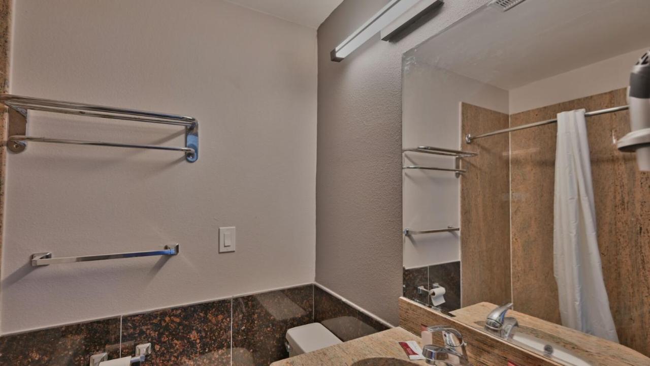 Maplehurst Motel Tunkhannock Ngoại thất bức ảnh