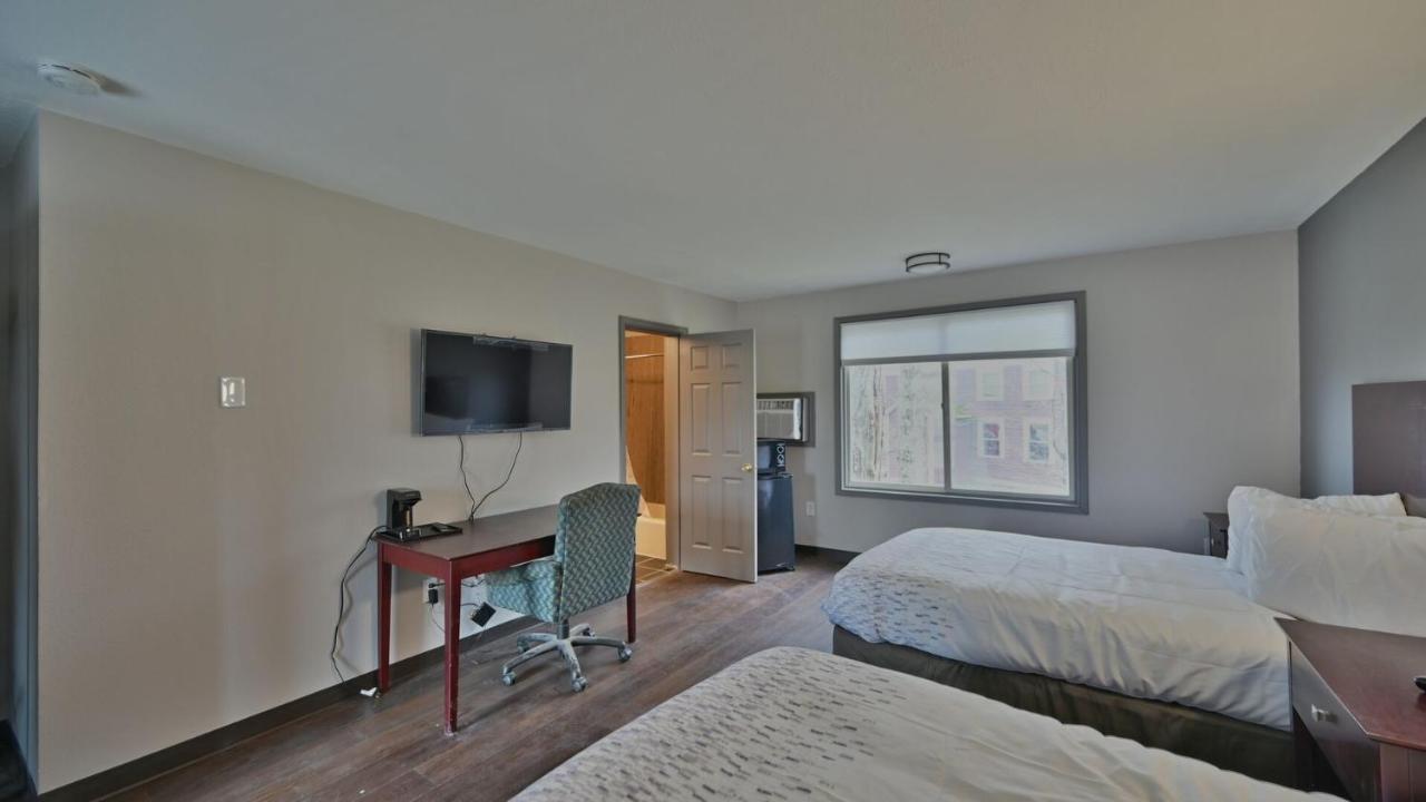 Maplehurst Motel Tunkhannock Ngoại thất bức ảnh