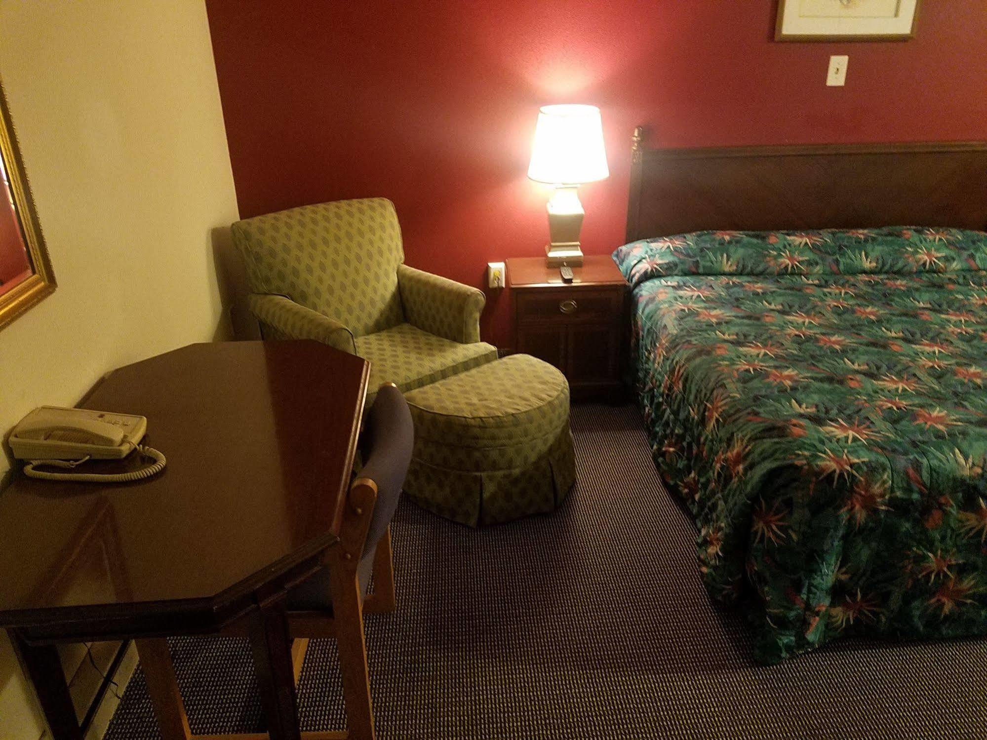 Maplehurst Motel Tunkhannock Ngoại thất bức ảnh