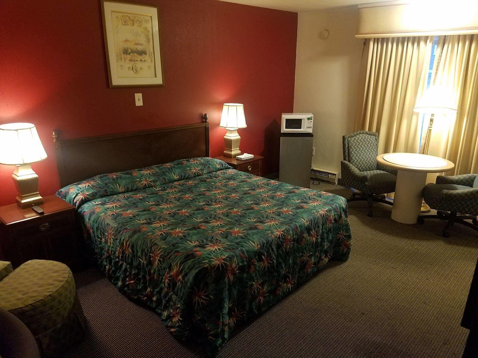 Maplehurst Motel Tunkhannock Ngoại thất bức ảnh