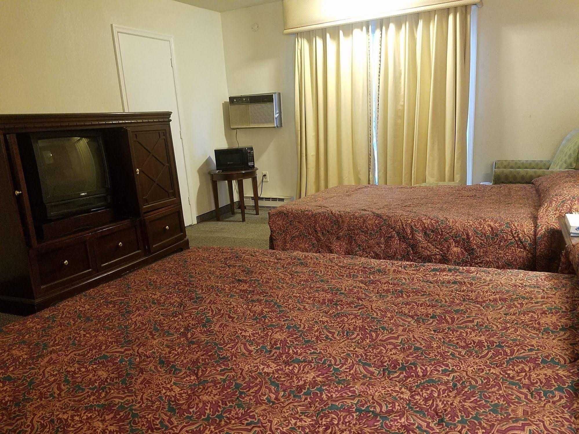 Maplehurst Motel Tunkhannock Ngoại thất bức ảnh